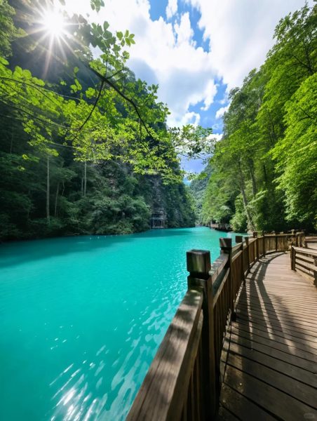 HÀ NỘI – TRƯƠNG GIA GIỚI – PHƯỢNG HOÀNG CỔ TRẤN MIÊU TRẠI MẶC NHUNG – RỪNG QUỐC GIA TRƯƠNG GIA GIỚI